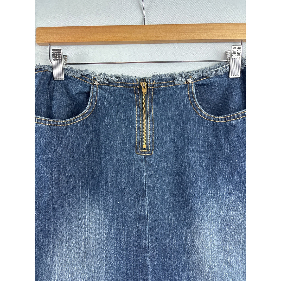 Bubblegum Womens Frayed Denim Skirt W/ Pockets & Front Zip Closure
