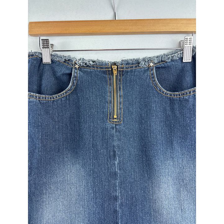 Bubblegum Womens Frayed Denim Skirt W/ Pockets & Front Zip Closure