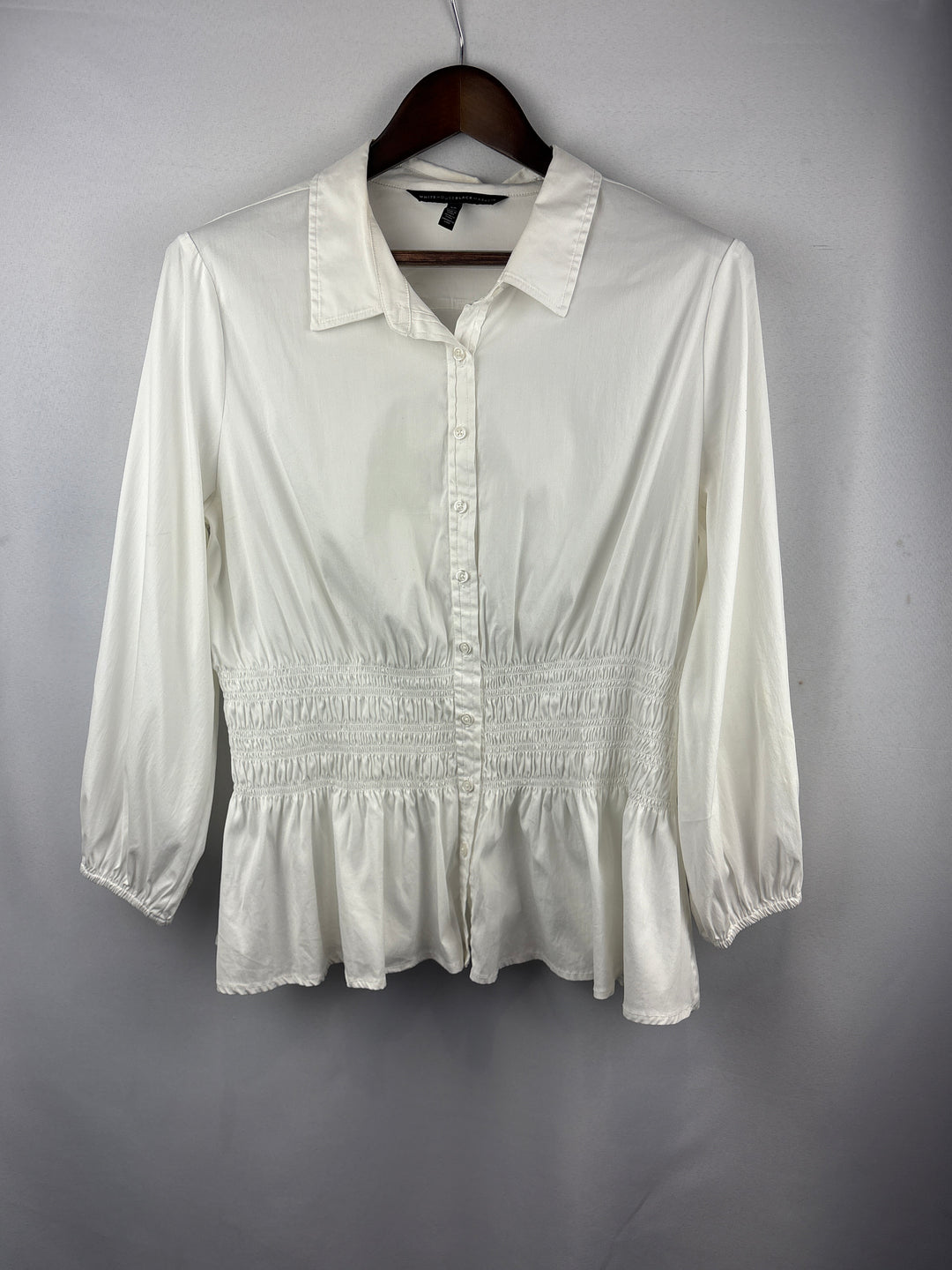 Women’s White House Black Market XL White Buttoned Blouse