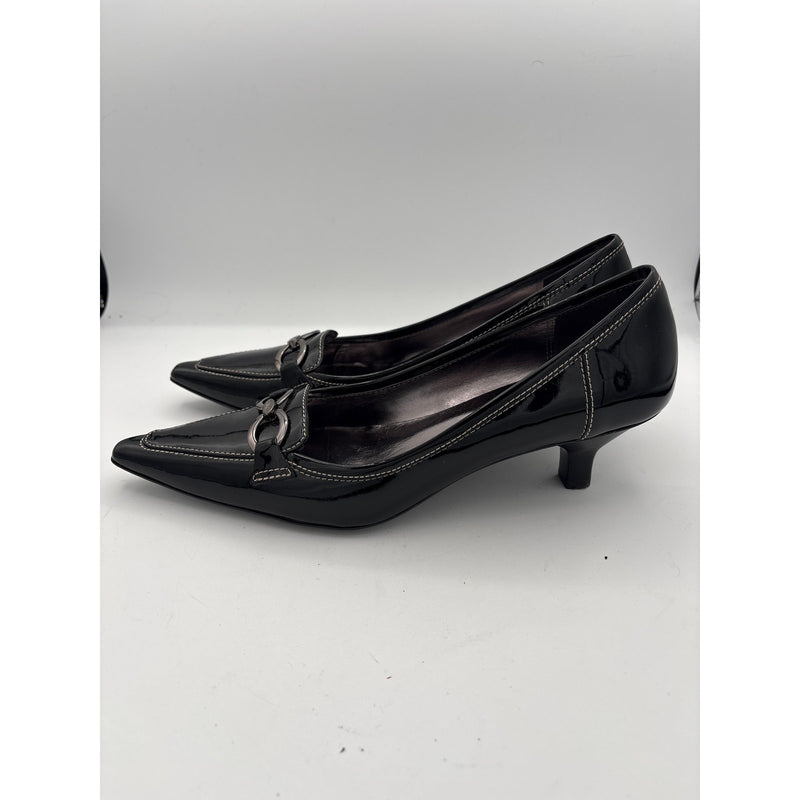 Women’s Circa Joan & David Size 8 Black Patent Leather Pointed Toe Kitten Heels