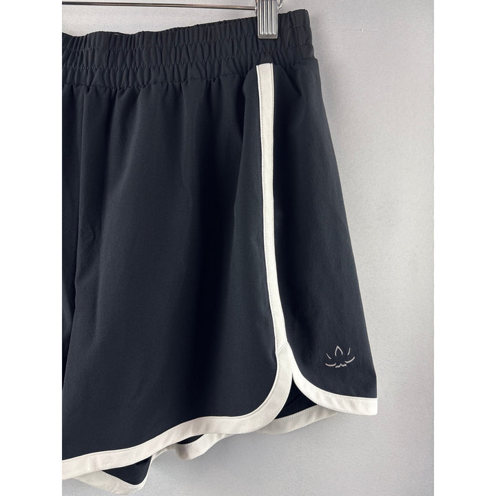 Women’s Beyond Yoga Medium Black w/ White Accents Sports Shorts