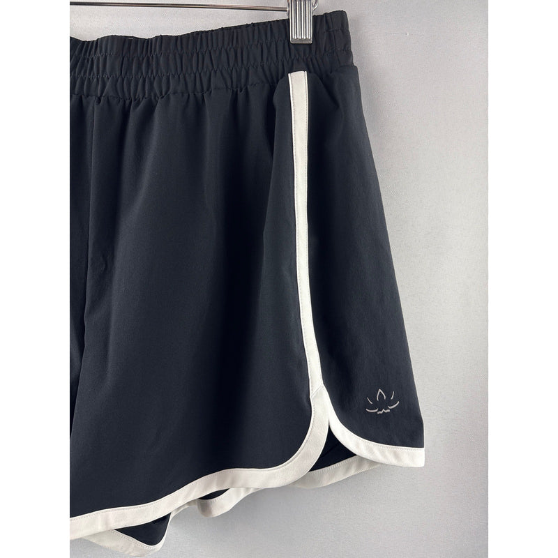 Women’s Beyond Yoga Medium Black w/ White Accents Sports Shorts