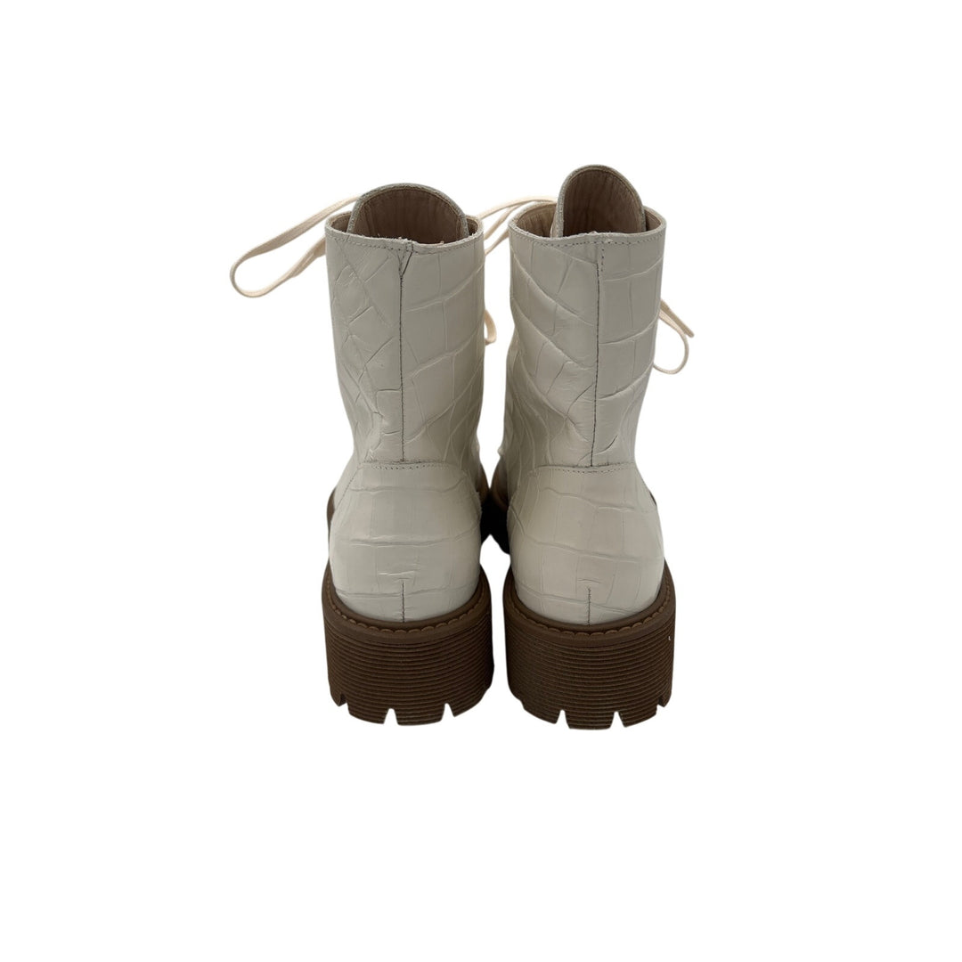 Women’s Frēda Salvador Size 8 White Leather Lace Up Boots