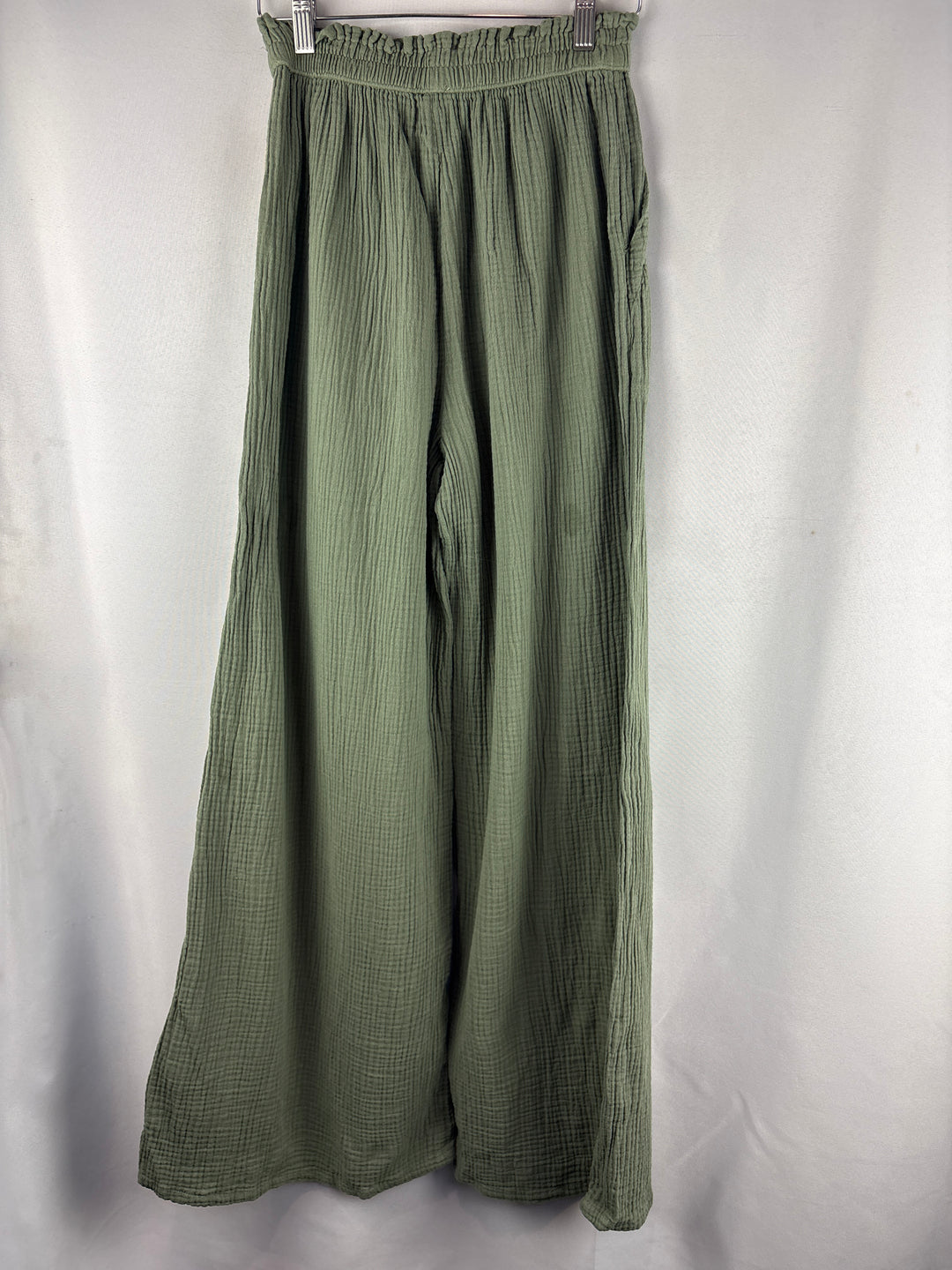 Women’s Aerie Small Sage Green Flowy Lounge Pants