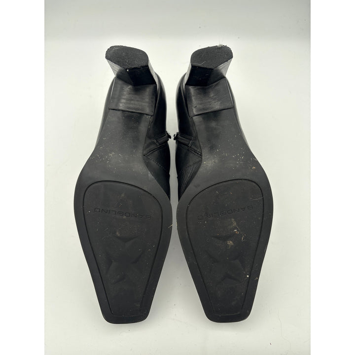 Women’s Bandolino Size 8 Black Soft Leather Ankle Boot Heels