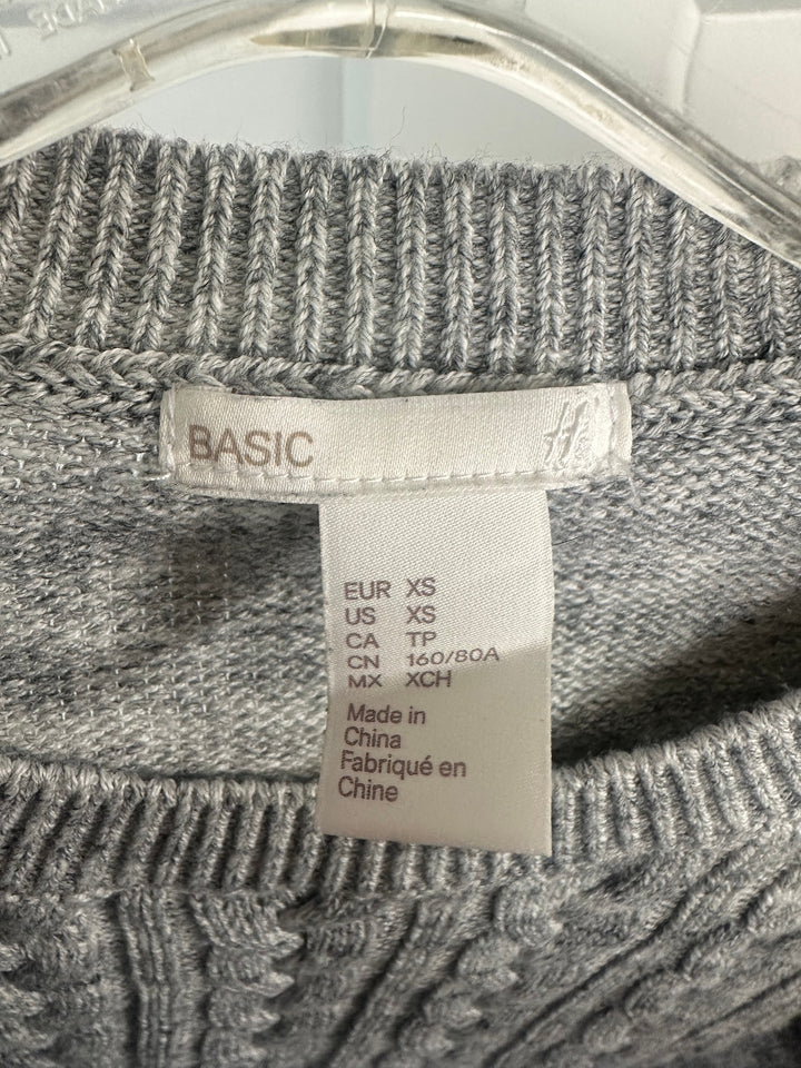 H&amp;M Women’s Cable Knit Crewneck Sweater Gray XS