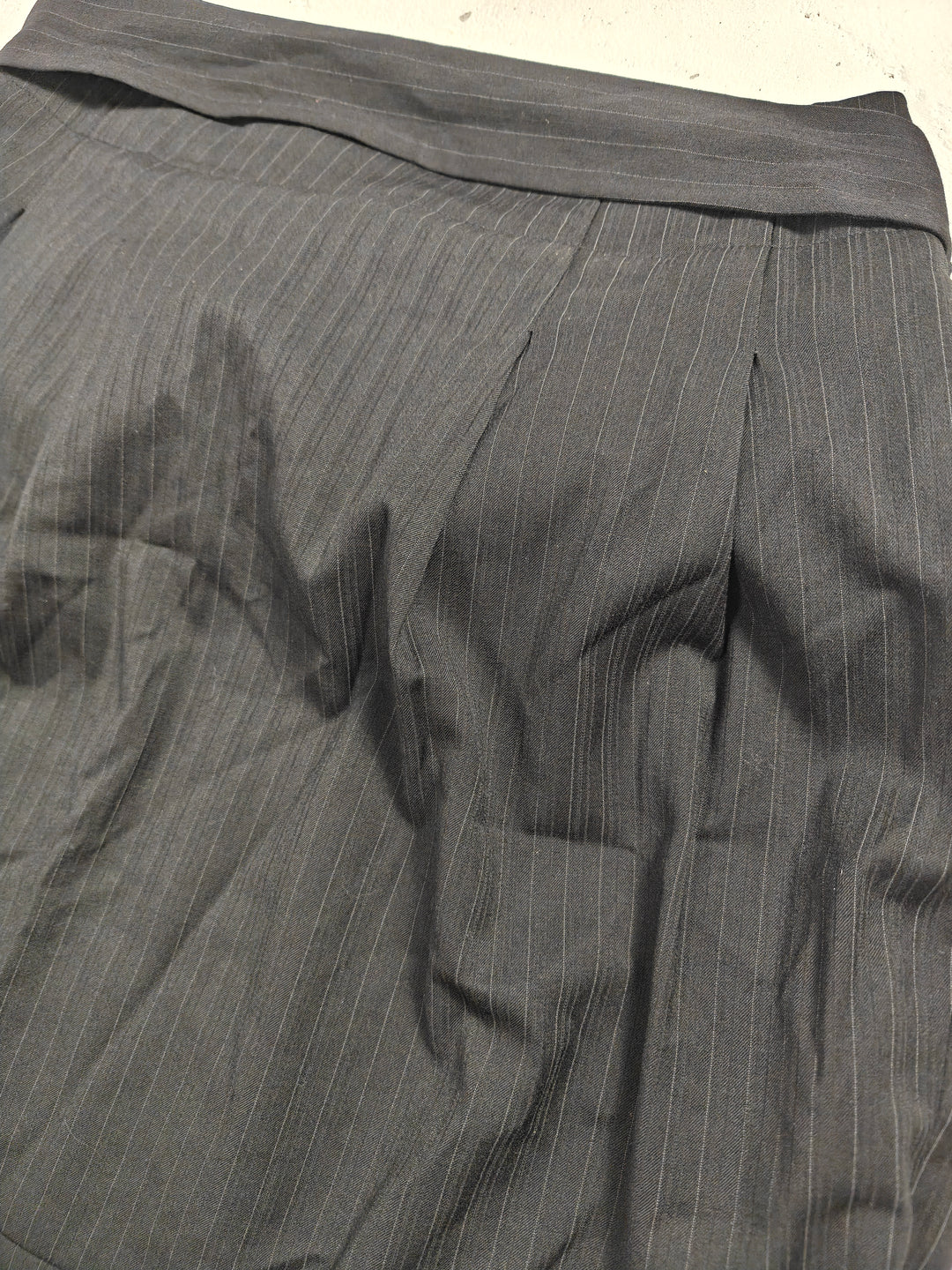 Women BCBG Max Azria Pencil Skirt Black Pinstripe Size 10