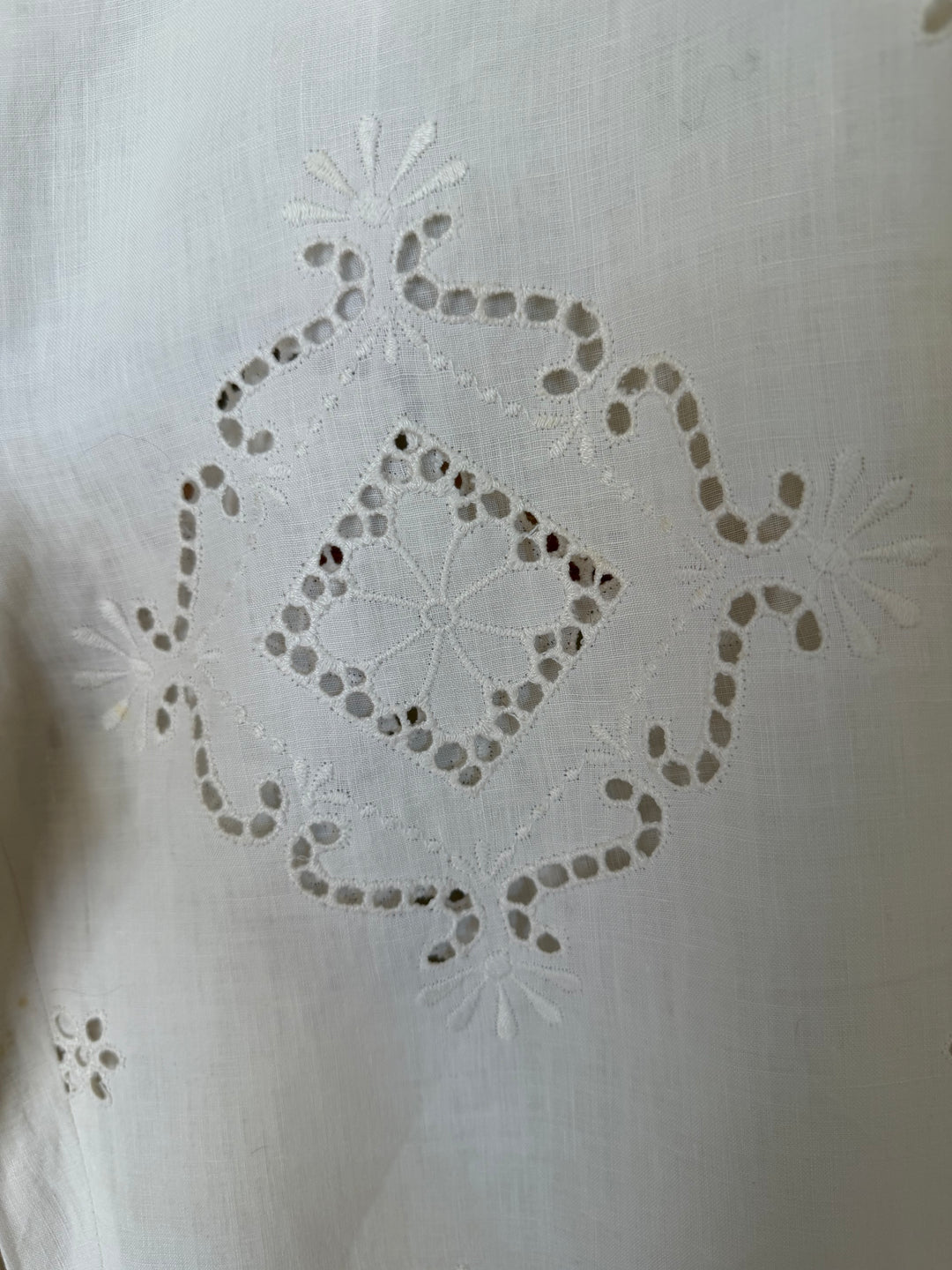 Vintage Moschino White Linen Eyelet Embroidered Pants Trousers