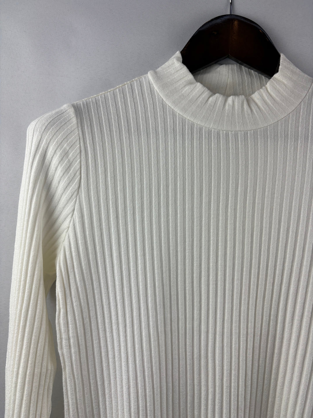 Women’s Liverpool Los Angeles Medium Cream Ribbed Sweater
