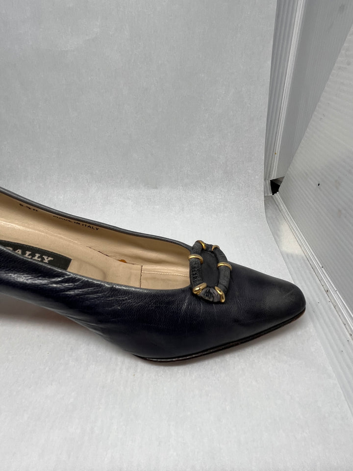 Vintage Bally Navy Blue Leather Pumps Made in Italy Size 6.5