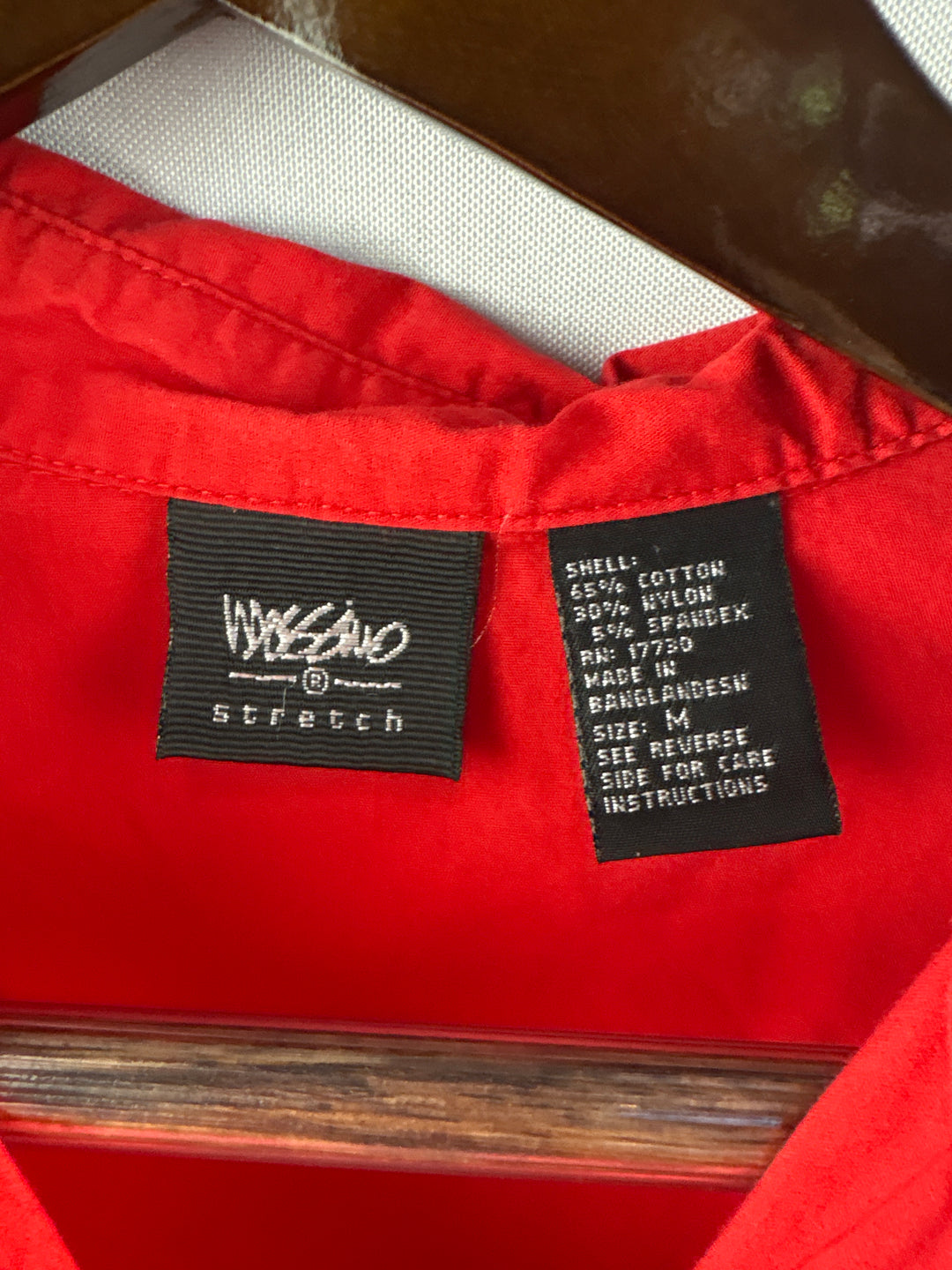 Women’s Mossimo Medium Bright Red Button Up