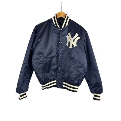 Unisex Vintage 80’s Diamond Collection Yankees Size Large Bomber Jacket.
