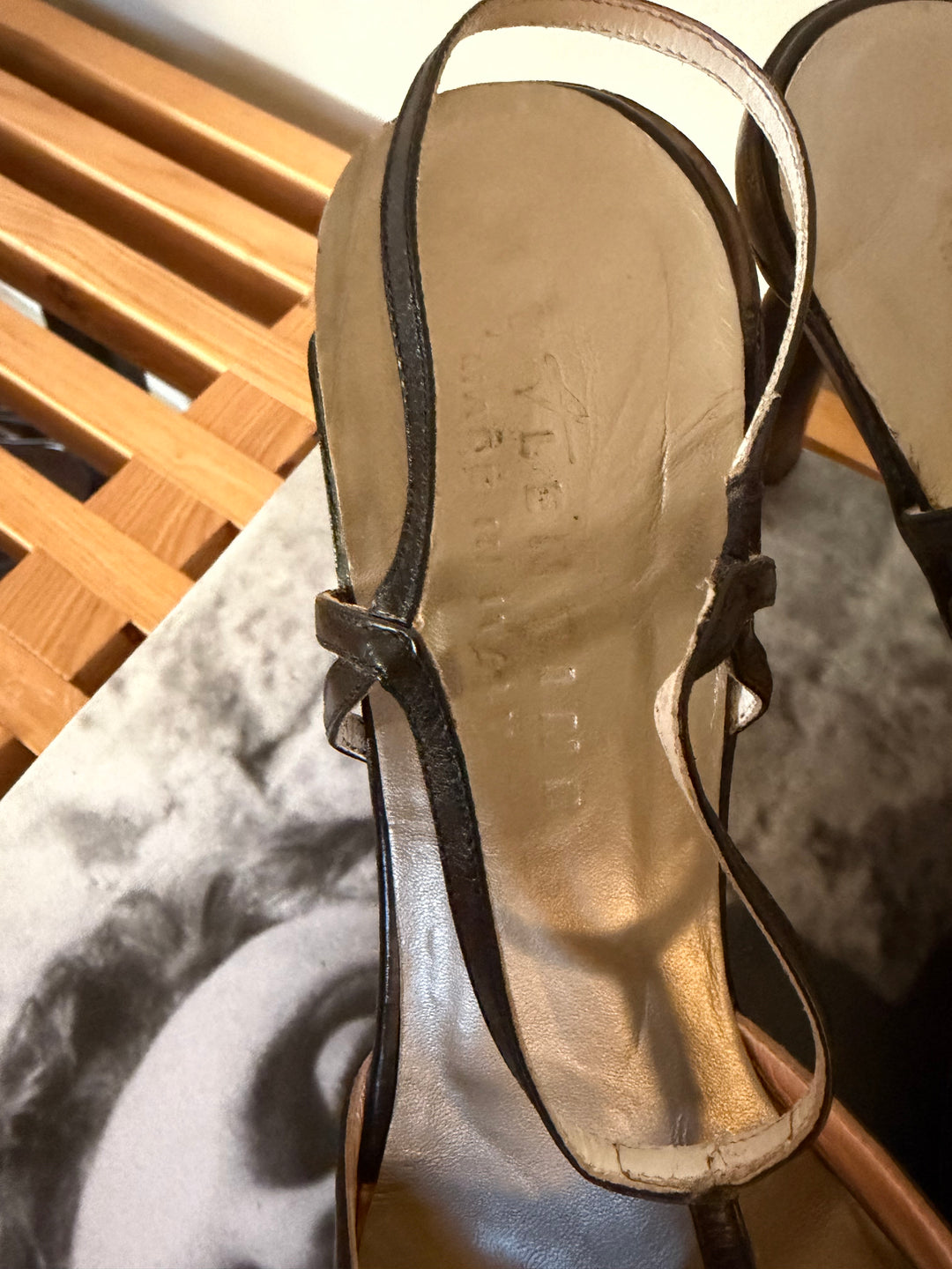 Vintage Valentine Made in Italy Leather Slingback Pointed Toe Heels Size 8 Y2K