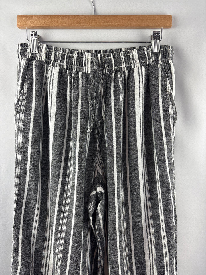 Women’s Briggs Large Dark Gray &amp; White Striped Lounge Pants