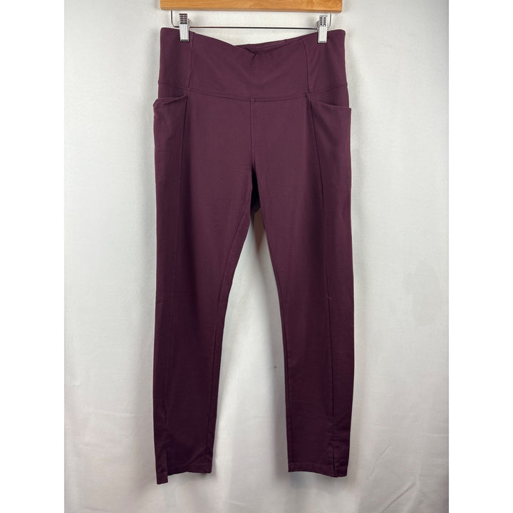 Women’s Athleta Medium Burgundy Leggings w/ Pockets
