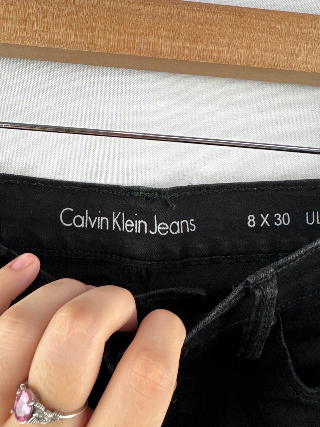 Women’s Calvin Klein Size 8x30 Black Skinny Jeans