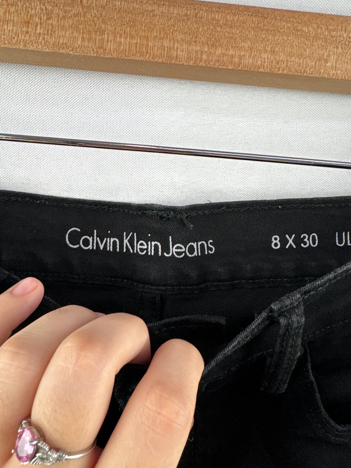 Women’s Calvin Klein Size 8x30 Black Skinny Jeans