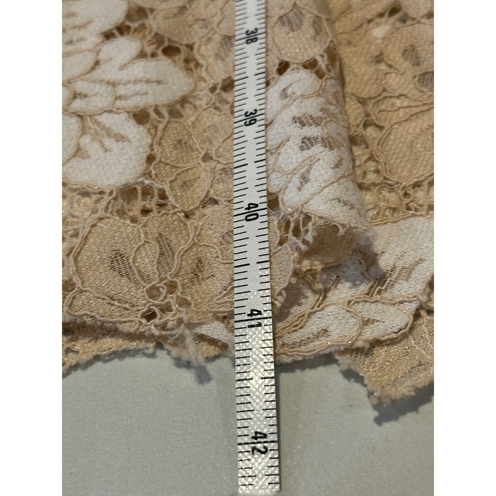 Saylor Beige/White Floral Mermaid Lacy Dress Size Small