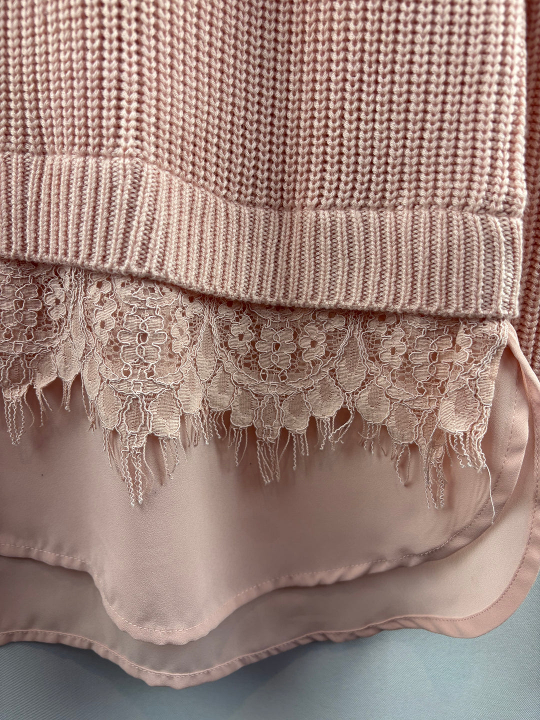 Women’s Chelsea & Theodore Small Millennial Pink Sweater