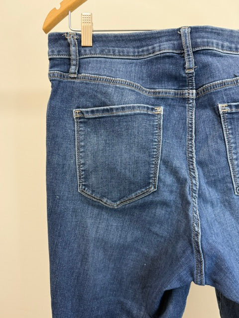 Simply Vera Vera Wang Skinny Ankle Jeans (Medium Blue, Stretch, 26” Inseam) Sz14