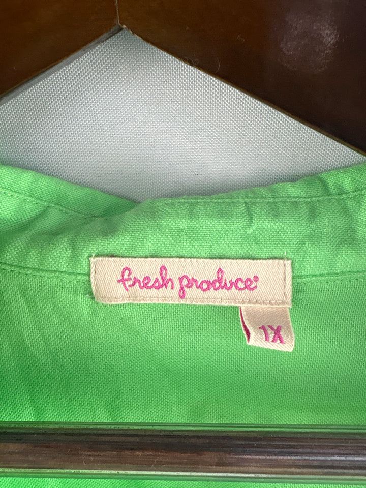 Women’s Fresh Produce Size 1X Leaf Green Button Up
