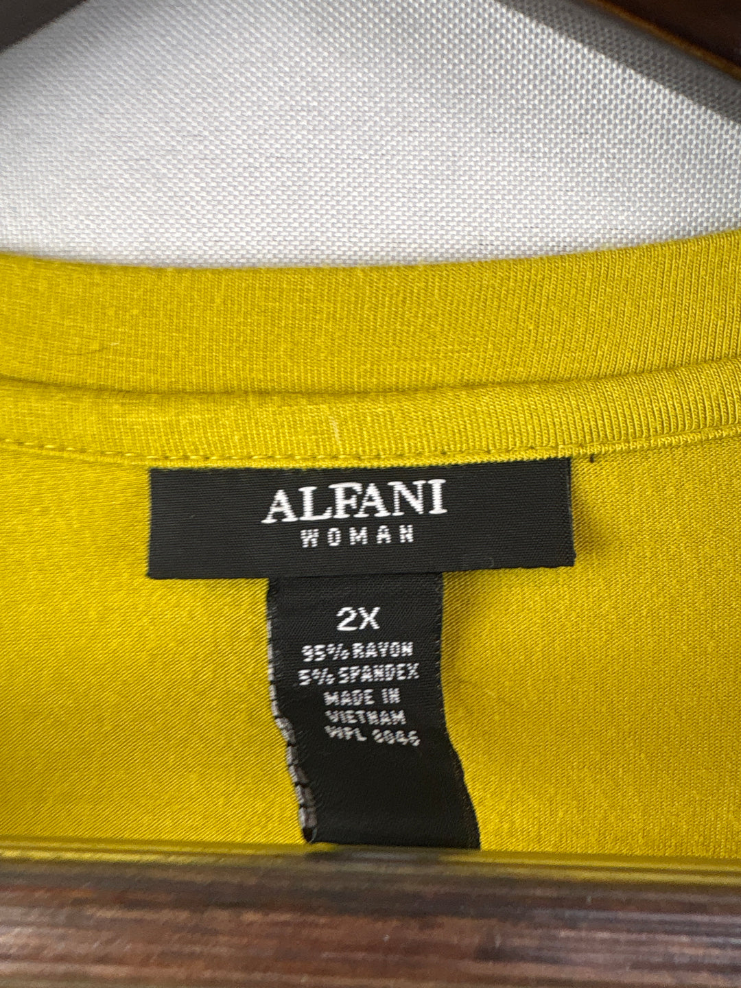 Women’s Alfani Size 2X Mustard Yellow Long Sleeve Shirt
