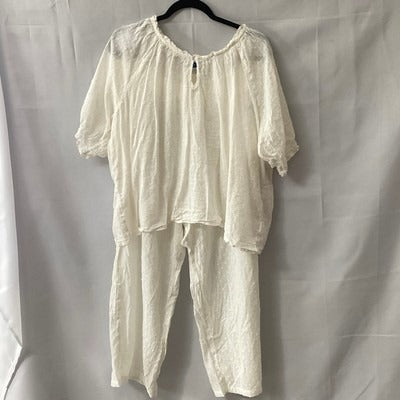 Old Navy Womens XL White 3-Piece Set: Pants Short-Sleeve Top & Sleeveless Top