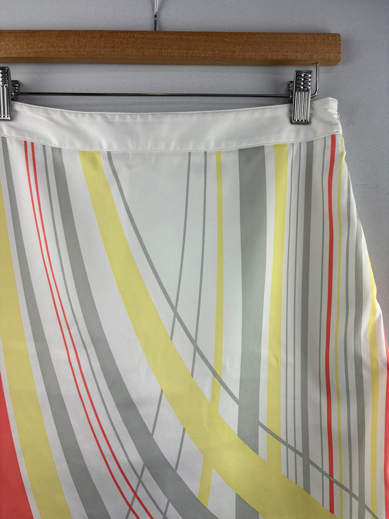 Women’s Greg Norman Size 4 White Multicolored Patterned Skort