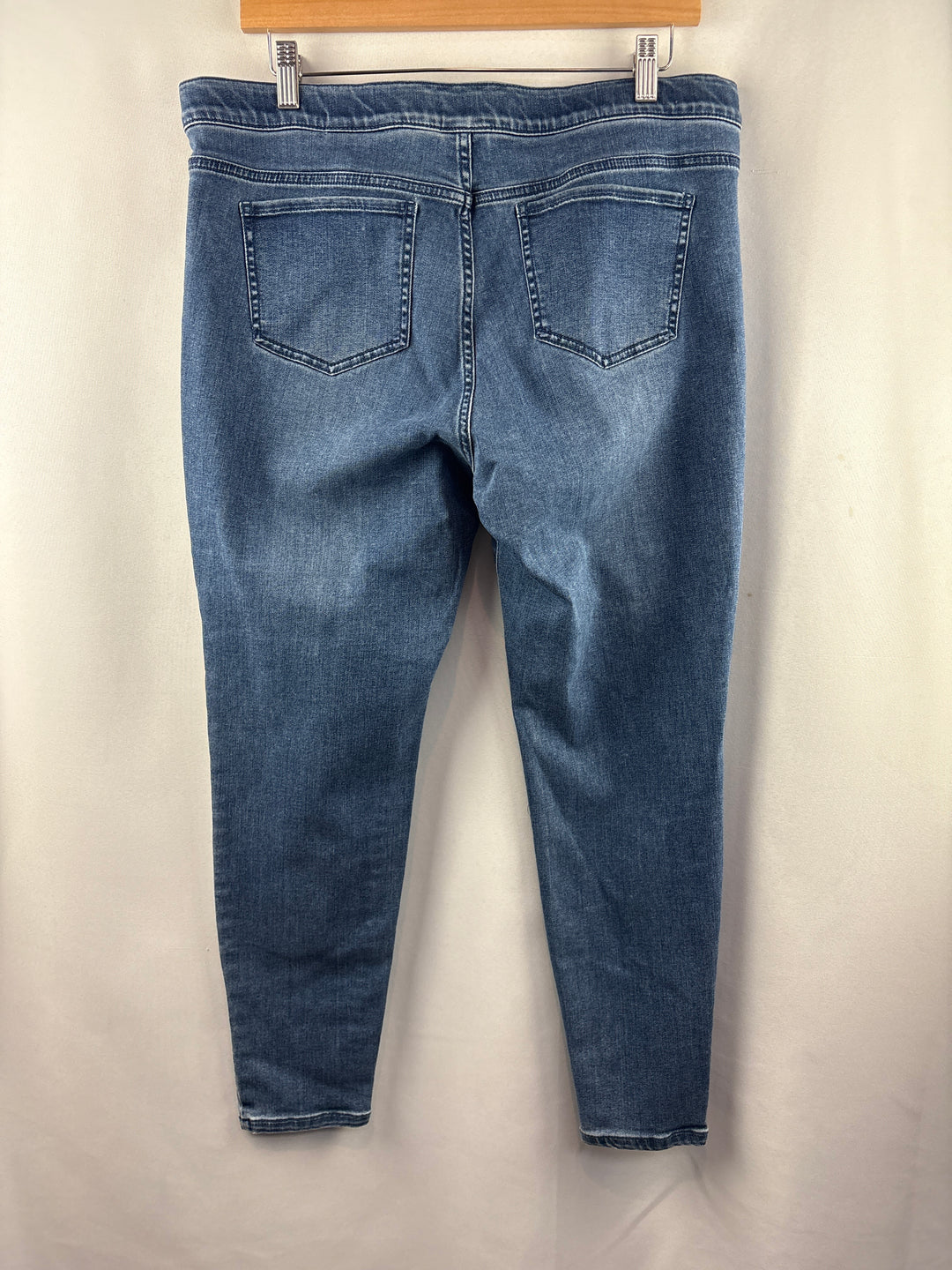 Women’s J.Jill Size 14 Medium Washed Blue Denim Jeggings