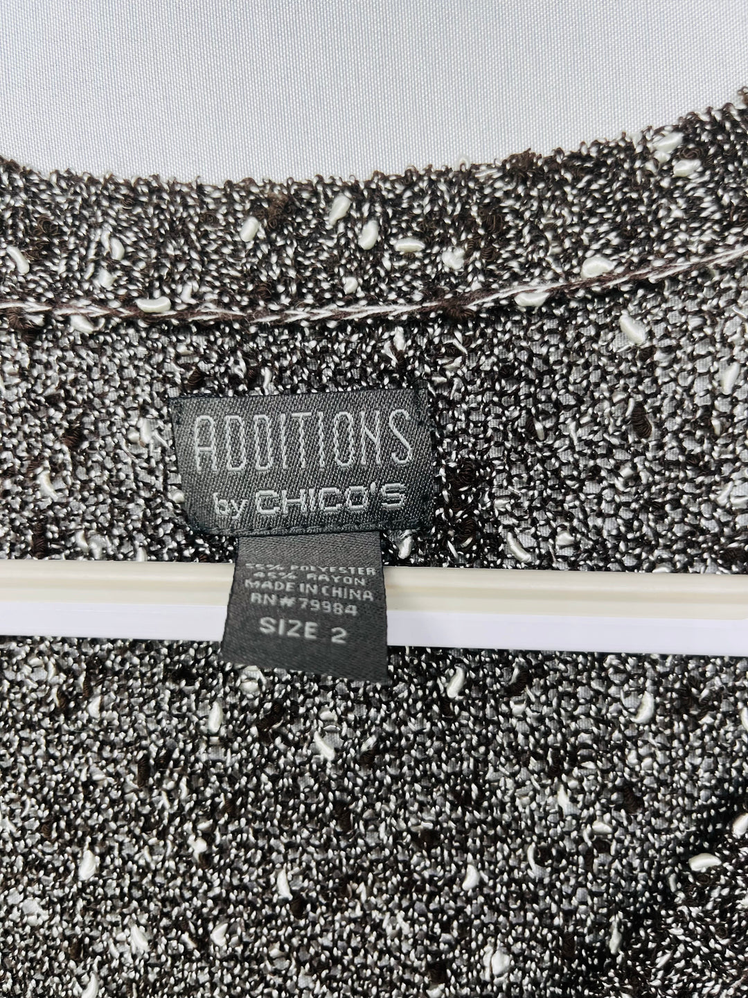 Chico’s Women’s Metallic V-Neck Sweater Shimmer Knit Pullover Dressy Top
