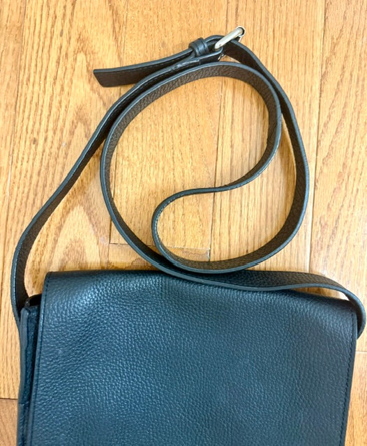 Cole Haan Men’s Black Pebbled Leather Crossbody Vintage Style Bag