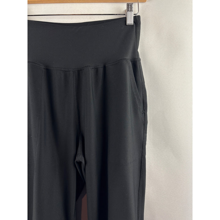 Women’s Old Navy Medium Black Leggings with Pockets
