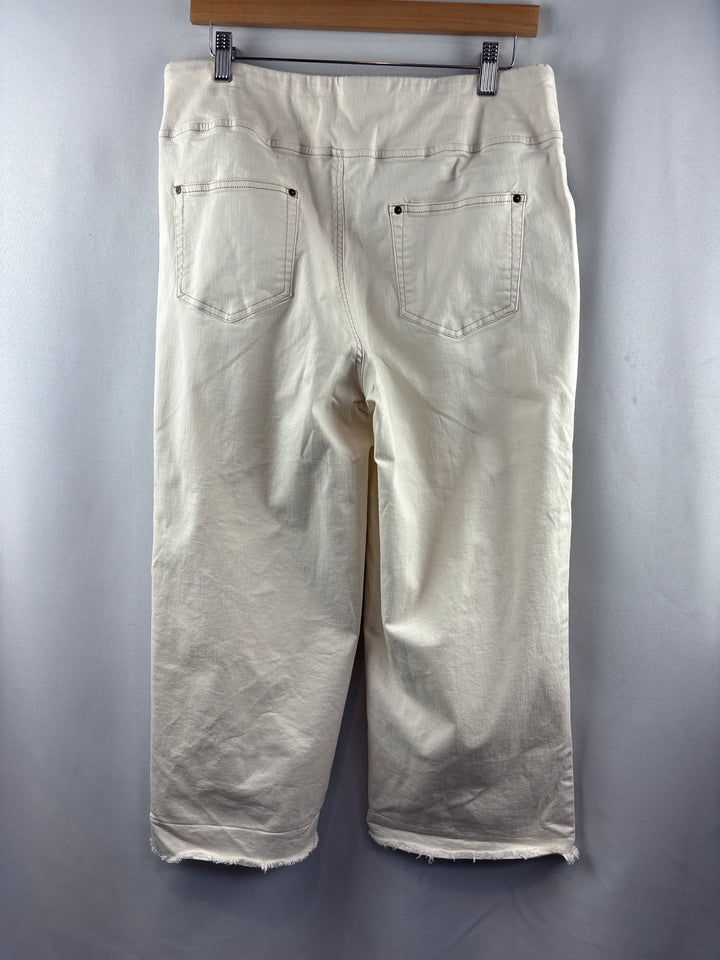 Women’s Belle Beach Kim Gravel Size 16 White Wide Leg Jeans