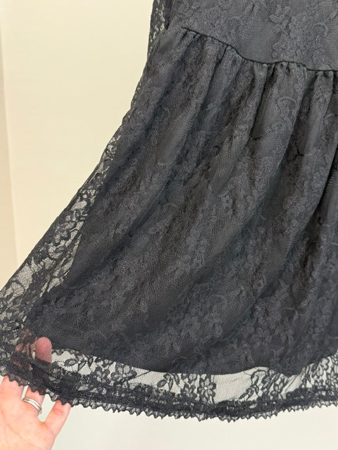 Torrid Lace Peplum Top – V‑Neck – Long Sleeve Sz1X(14-16)NWOT