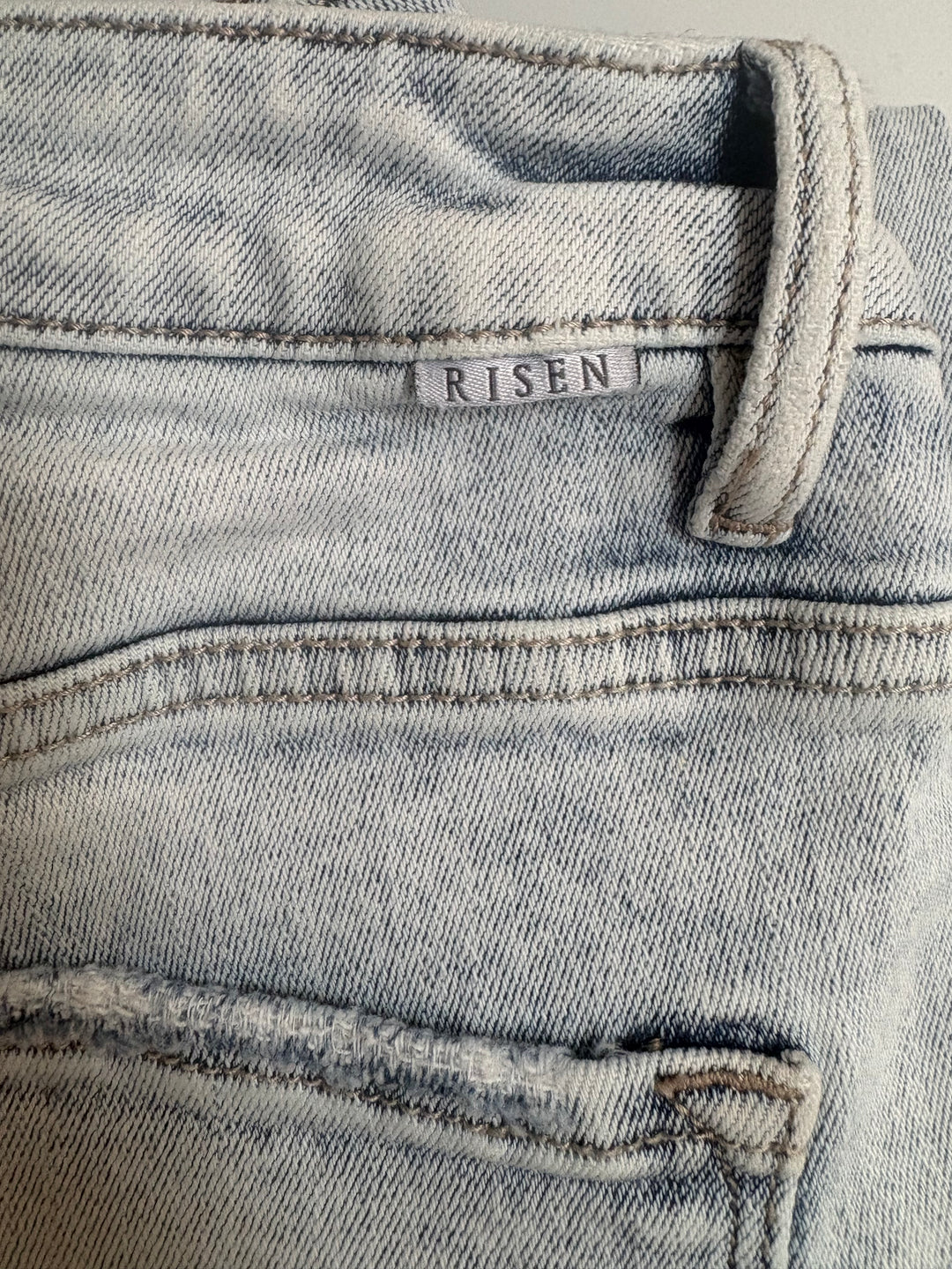 Women’s Risen Jeans Size 9/29 Acid Wash Distressed Flare Jeans