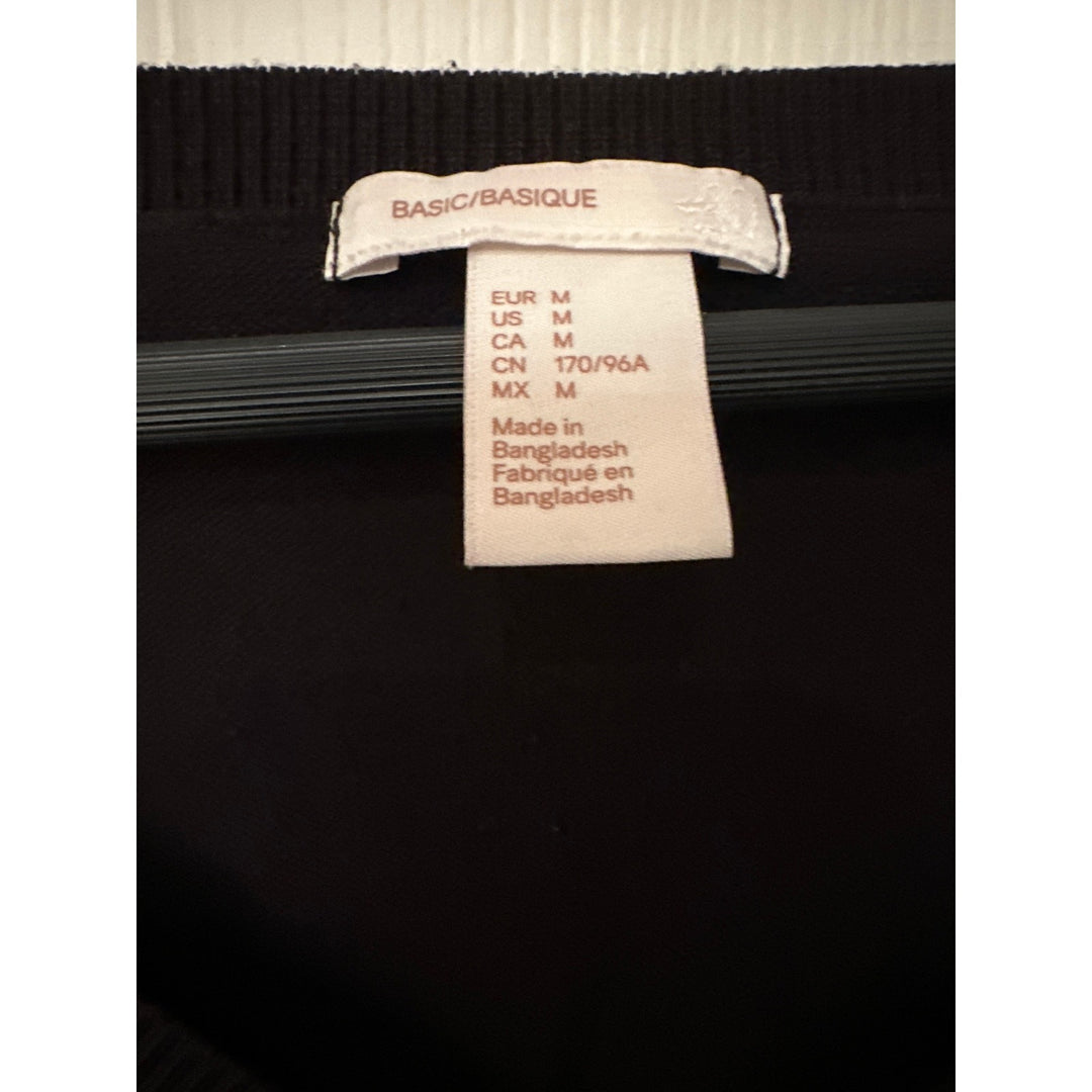 BASIC/BASIQUE Black Knitted V-neck Long Sleeve Sweater Top Sz M