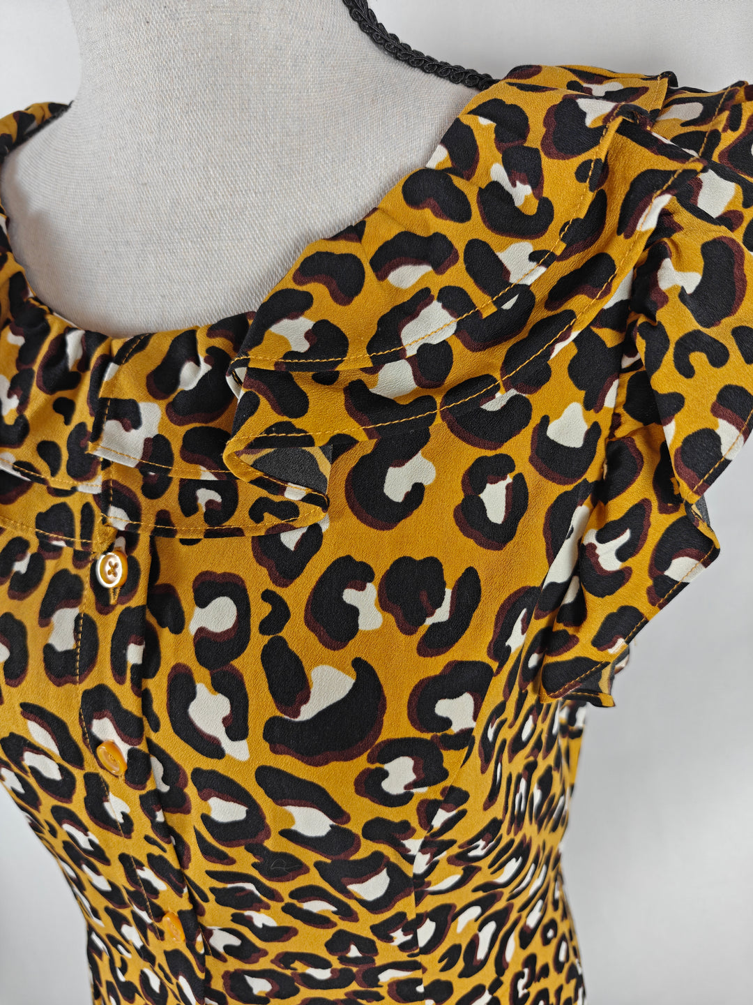 Women’s Who What Wear Leopard Print Midi Dress Mustard XS