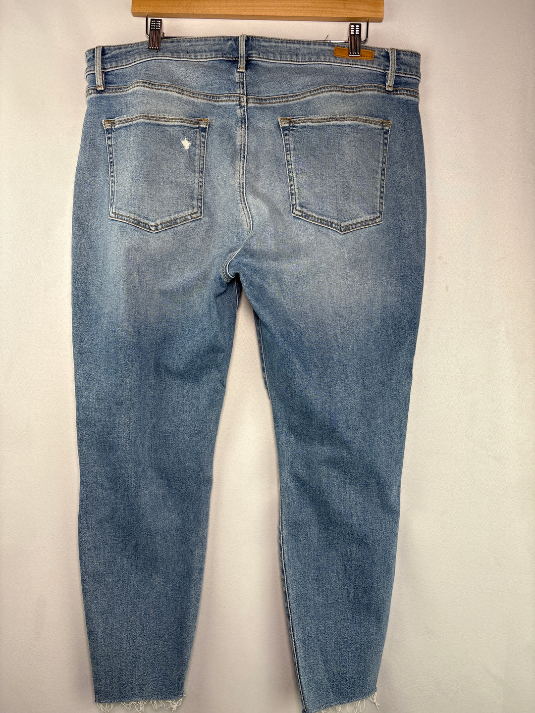 Women’s Sanctuary Size 18 Light Blue Distressed Jeans