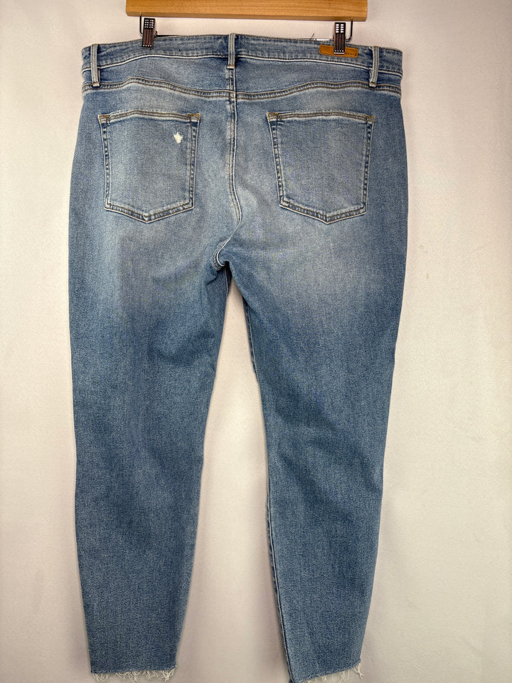 Women’s Sanctuary Size 18 Light Blue Distressed Jeans