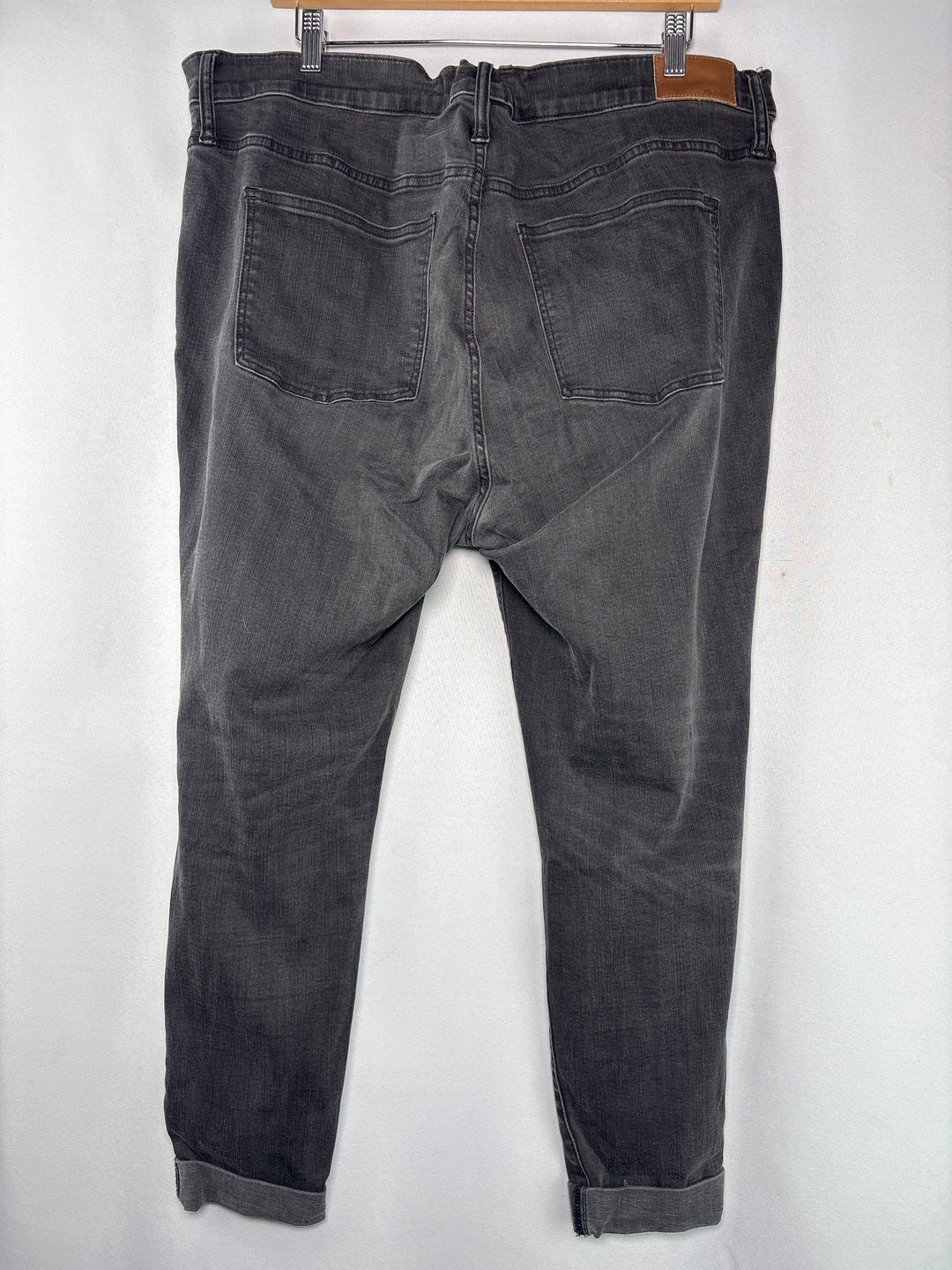 Women’s Madewell Size 35 Charcoal Gray Distressed Jeans