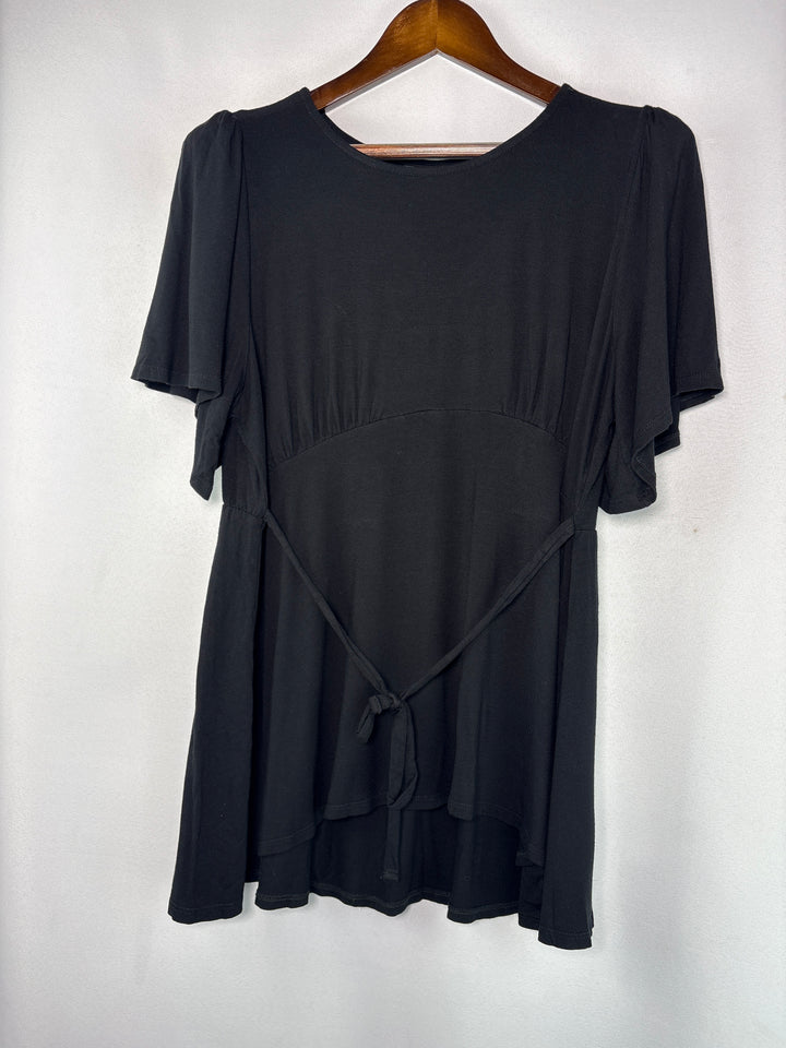 Women’s Torrid Size 0 Black Flowy Short Sleeve Blouse