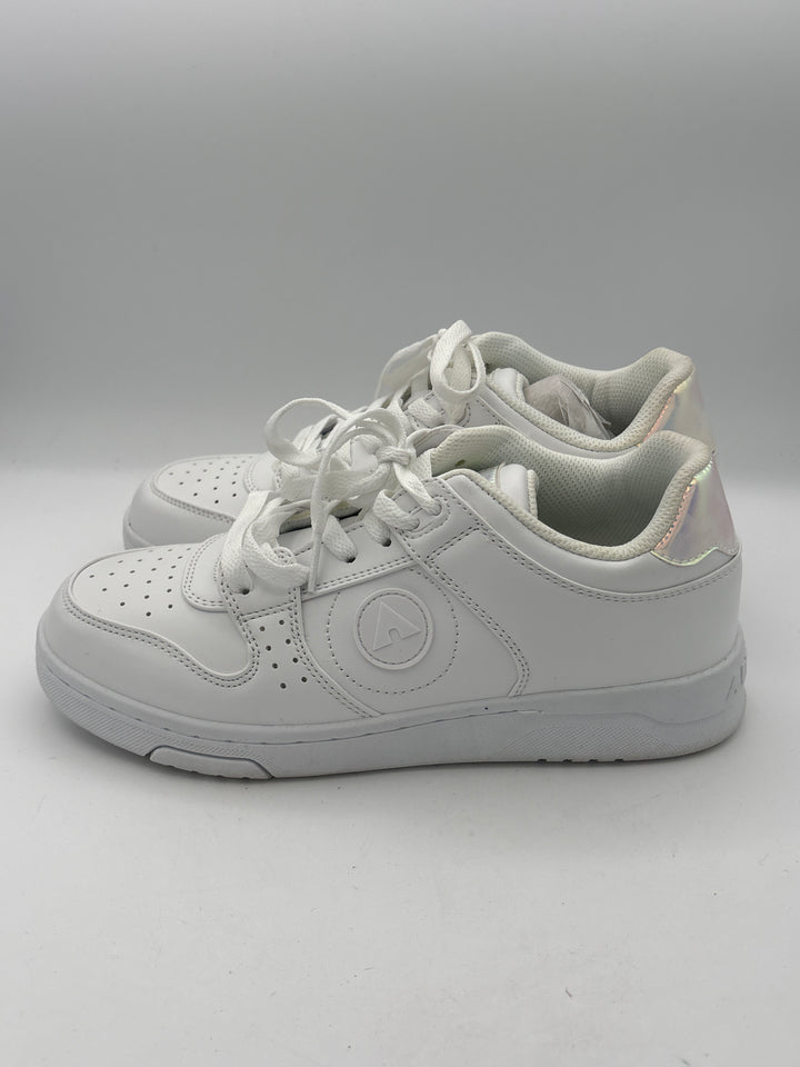 Womens Airwalk White Platform Sneakers Size 7.5 With Holographic Accents