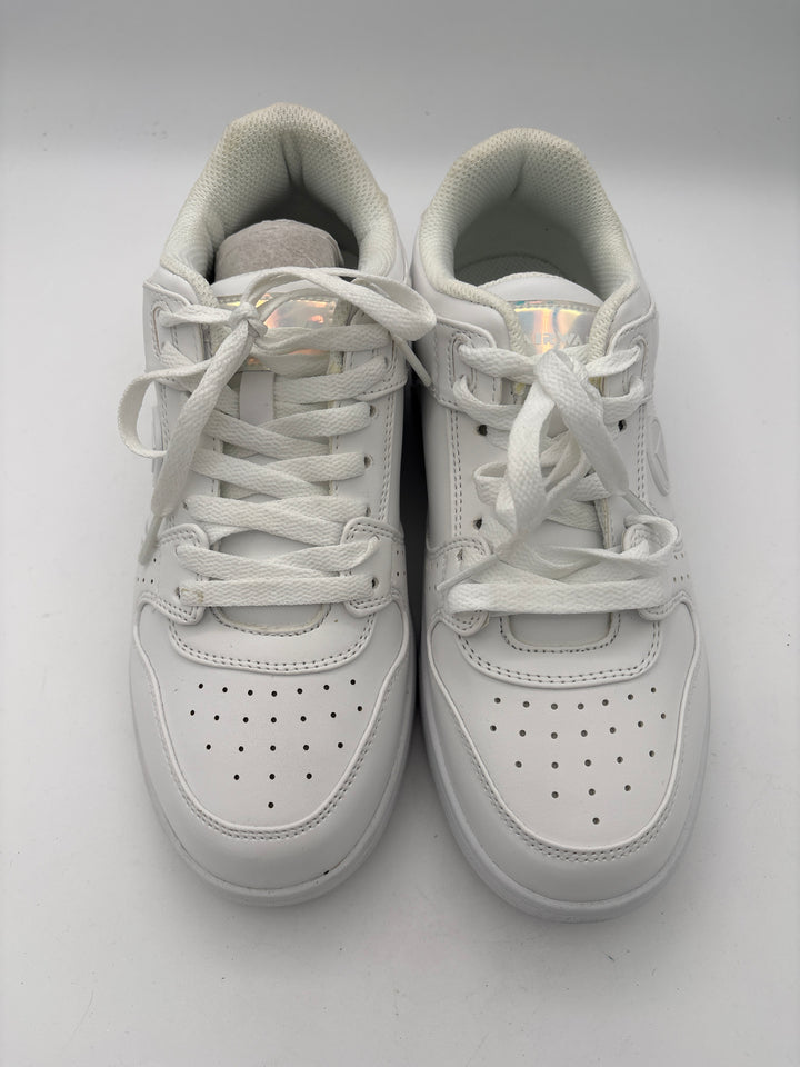 Womens Airwalk White Platform Sneakers Size 7.5 With Holographic Accents