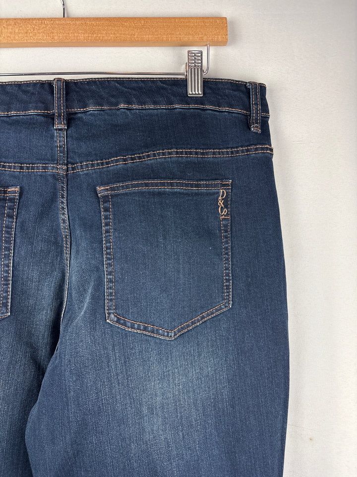 Women’s D&amp;Co Size 16 Dark Wash Blue Straight Leg Jeans
