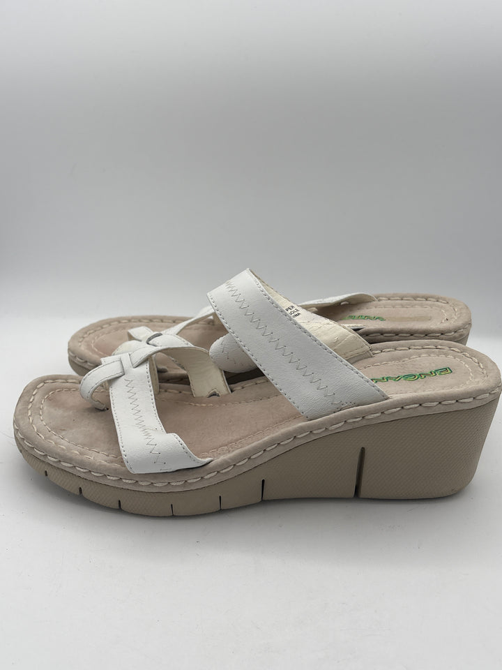 Women’s Encanto Size 8 White Strappy Wedge Sandals