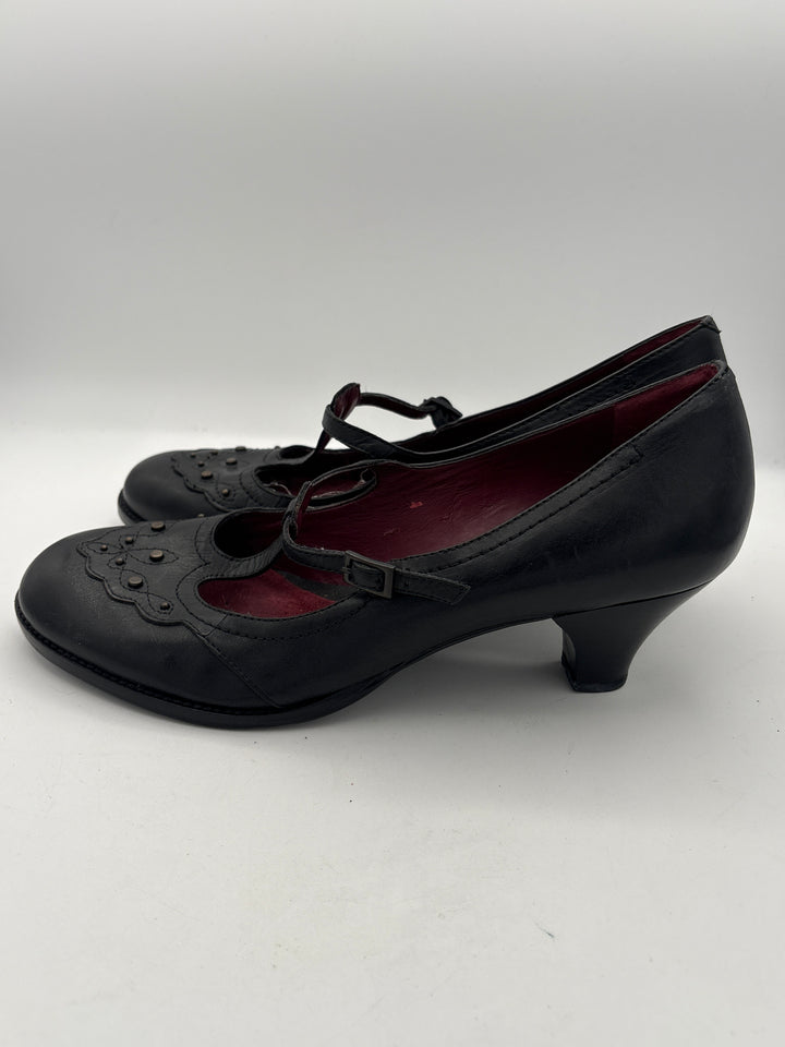 Women’s Aerosoles Size 8 Black Mary Jane Kitten Heels
