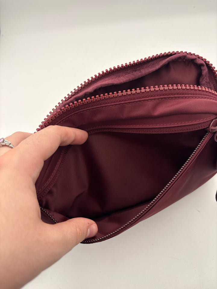 Women’s LuluLemon Maroon Fanny Pack Bag