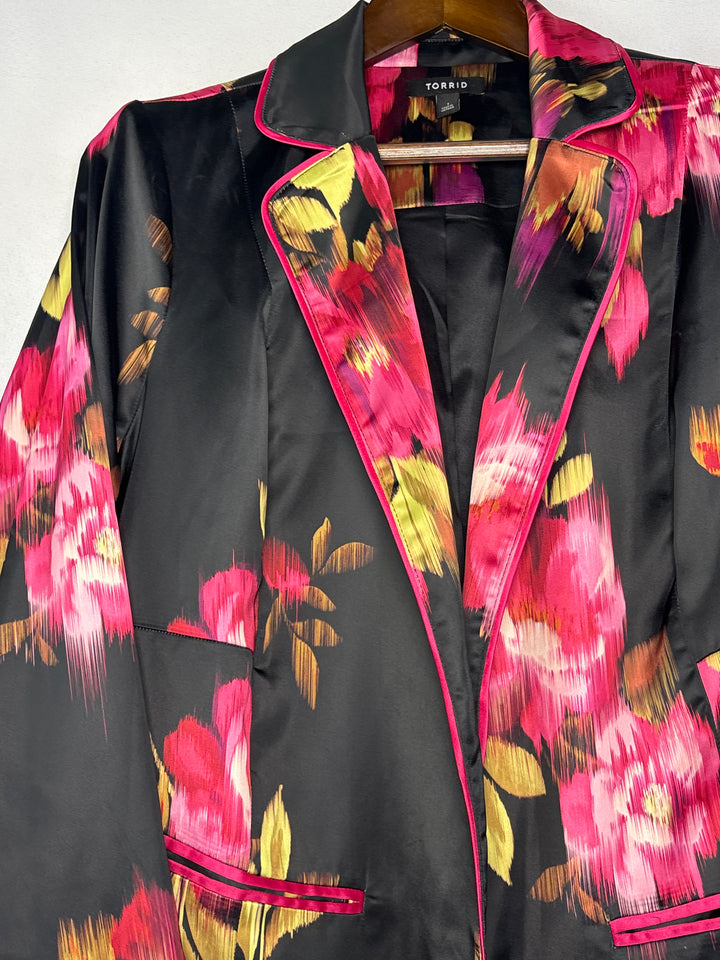 Womens Torrid Size 1 Black Satin Blazer With Pink Floral Print