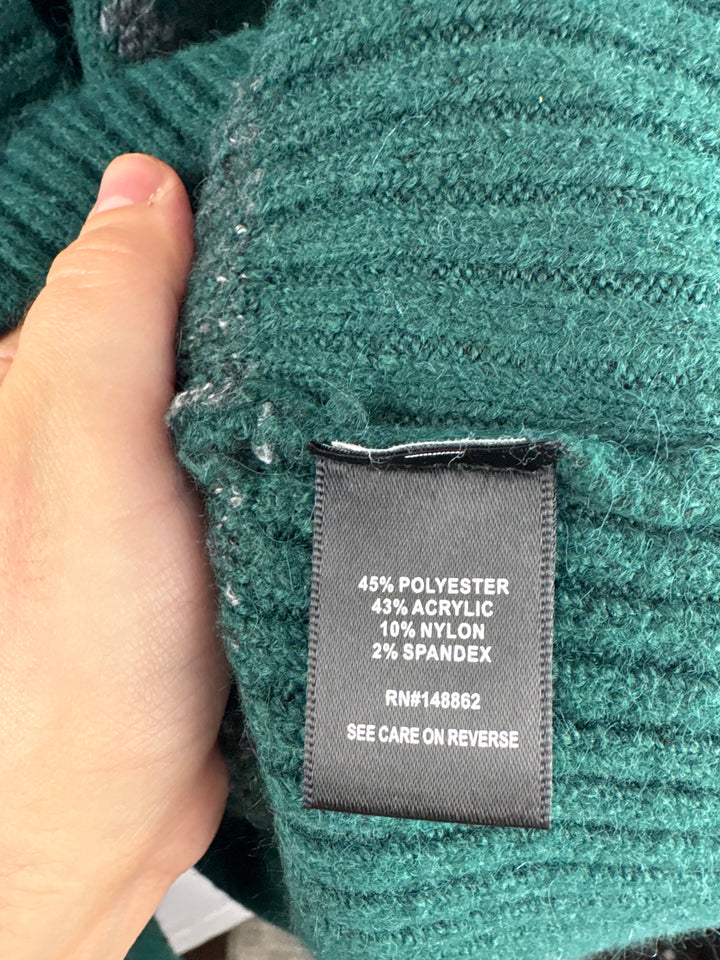 Women’s Torrid Size 1 Dark Green Heart Patterned Cardigan