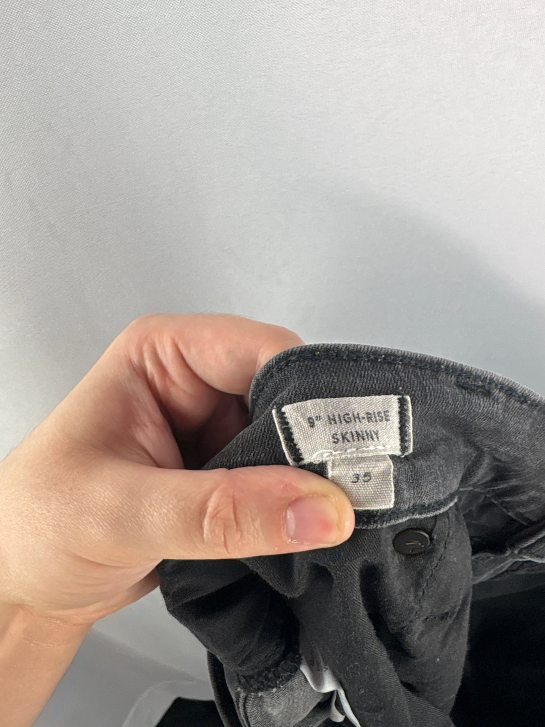 Women’s Madewell Size 35 Charcoal Gray Distressed Jeans